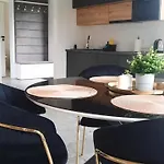 Daire Zlote Sady Na Mazurach Z Widokiem Na Jezioro