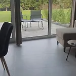 Zlote Sady Na Mazurach Z Widokiem Na Jezioro *