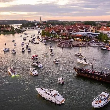 Zlote Sady Na Mazurach Z Widokiem Na Jezioro * Mikołajki