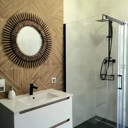 Zlote Sady Na Mazurach Z Widokiem Na Jezioro Mikołajki