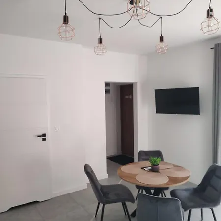Zlote Sady Na Mazurach Z Widokiem Na Jezioro Mikolajki (Mragowo)