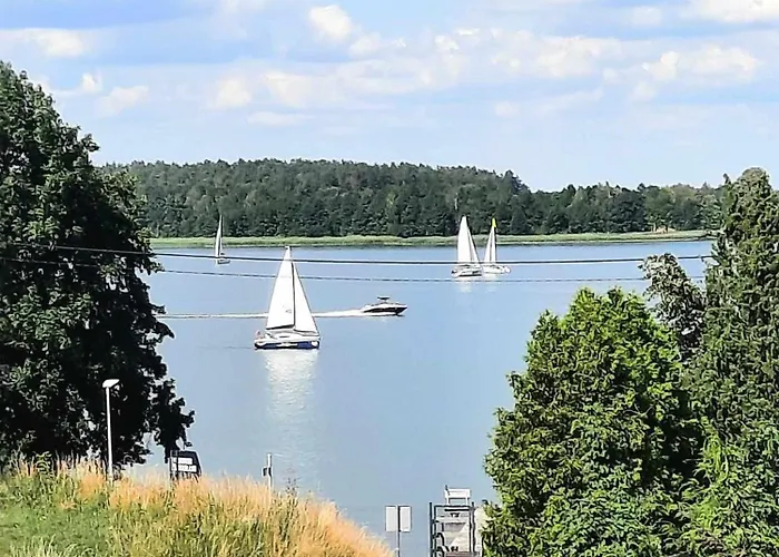 Zlote Sady Na Mazurach Z Widokiem Na Jezioro